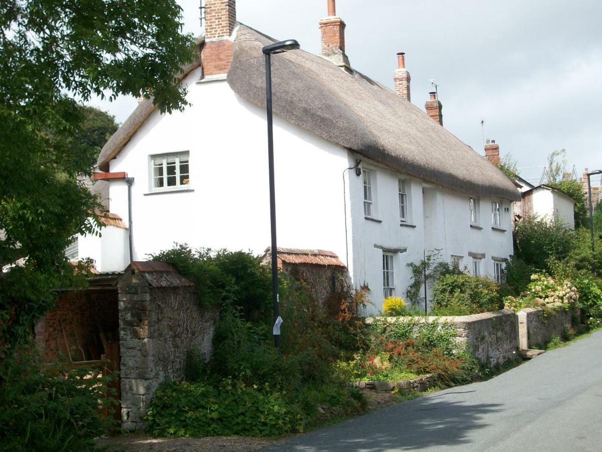 Middletown Farmhouse B&B Okehampton Esterno foto
